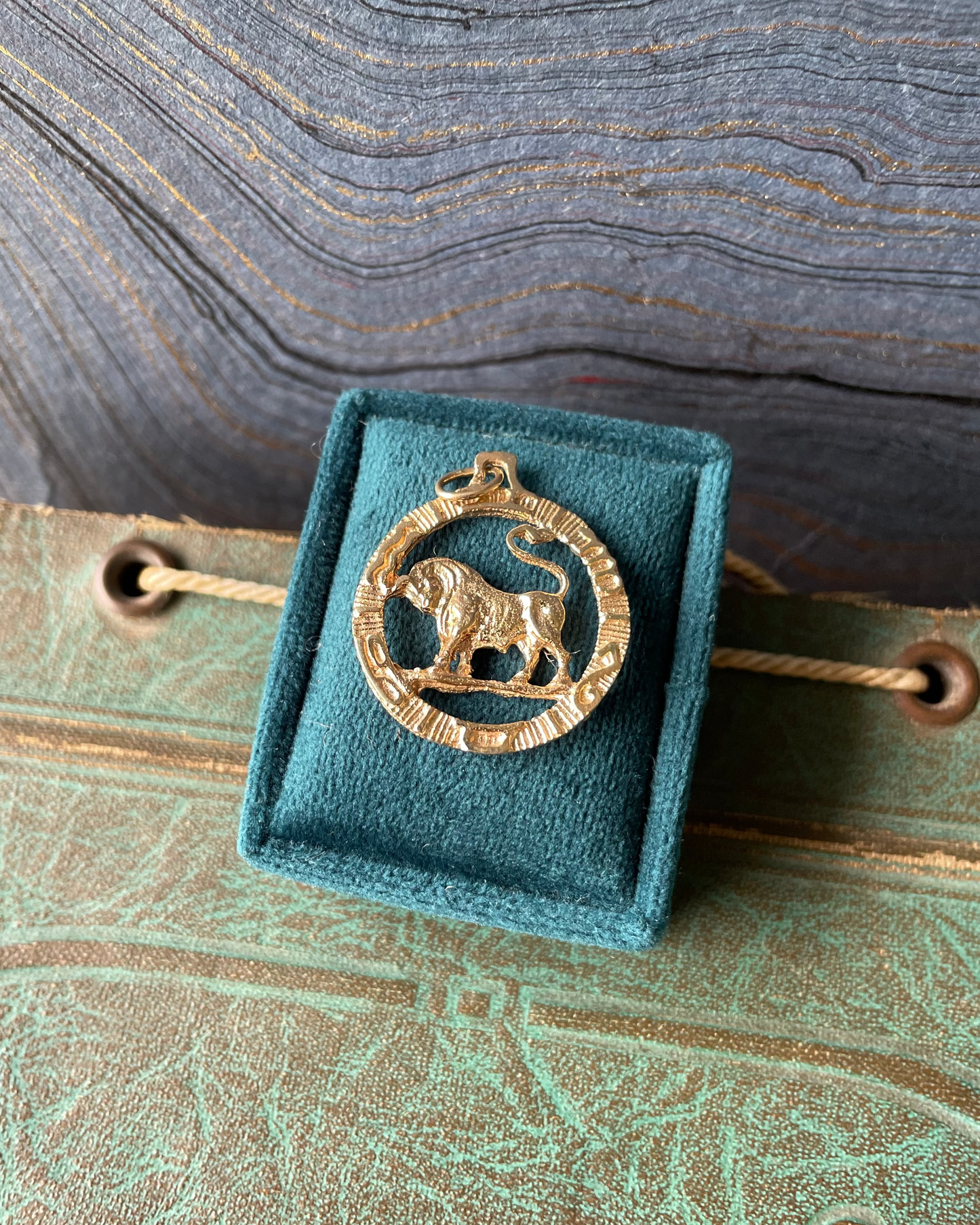 Taurus Zodiac Wheel - 14k