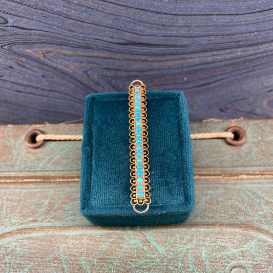 Scalloped Turquoise Thing - 20k