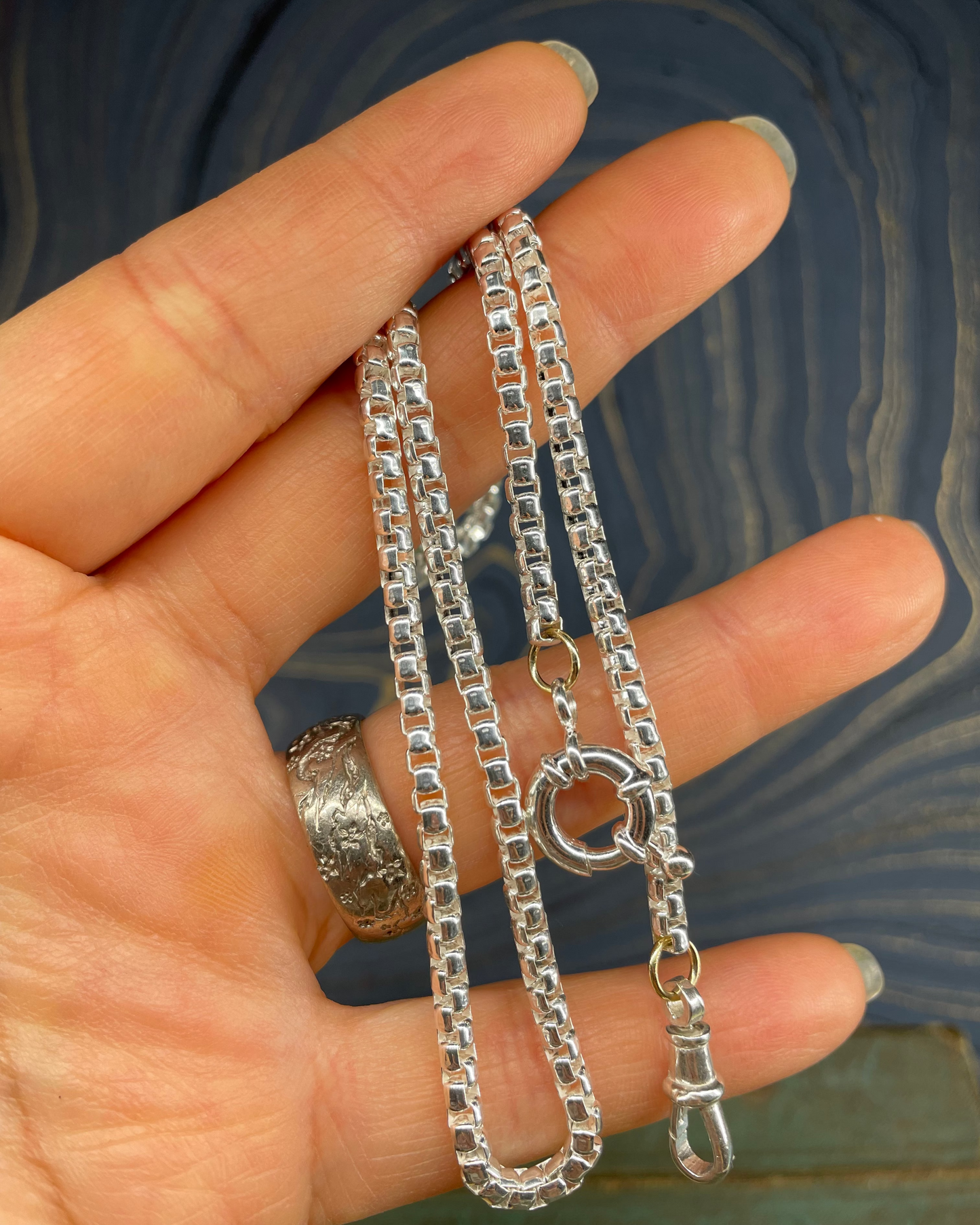 Venetian Box Watchdog - Silver