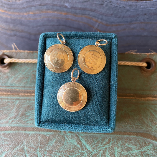 “W”ave Cufflink Charm - 10k